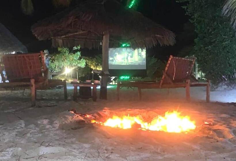 Отель Kilimani Kwetu Beach