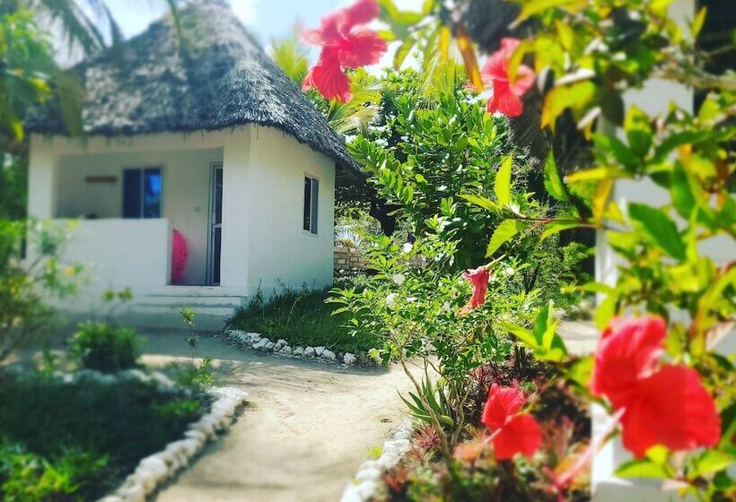 Отель Kilimani Kwetu Beach