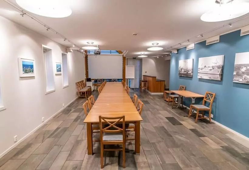 ホテル Knarren Brygge