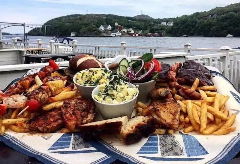 ホテル Knarren Brygge