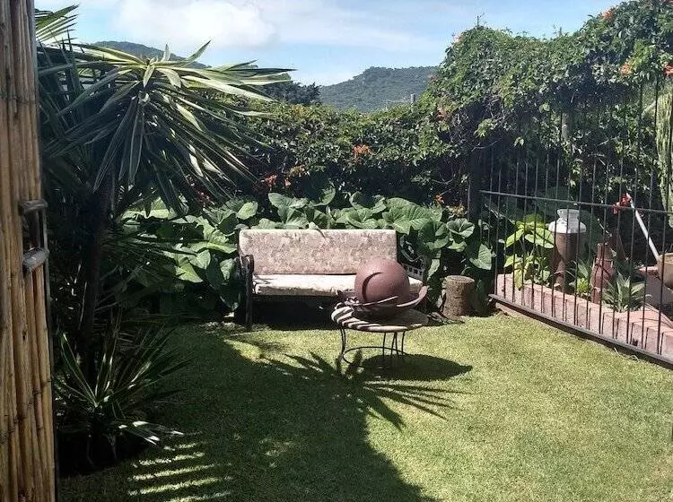 Hotelli La Casa Del Volcan