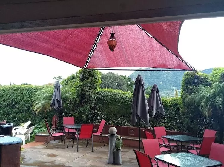 Hotelli La Casa Del Volcan