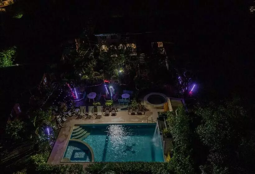 ホテル Mindo Glambird Glamping & Lodge