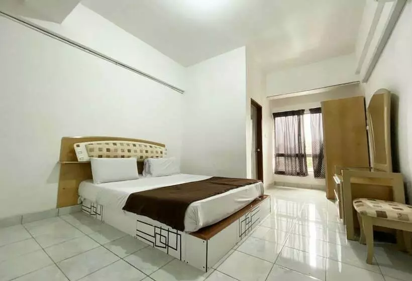 ホテル Oyo 90184 Api Api Guesthouse 533