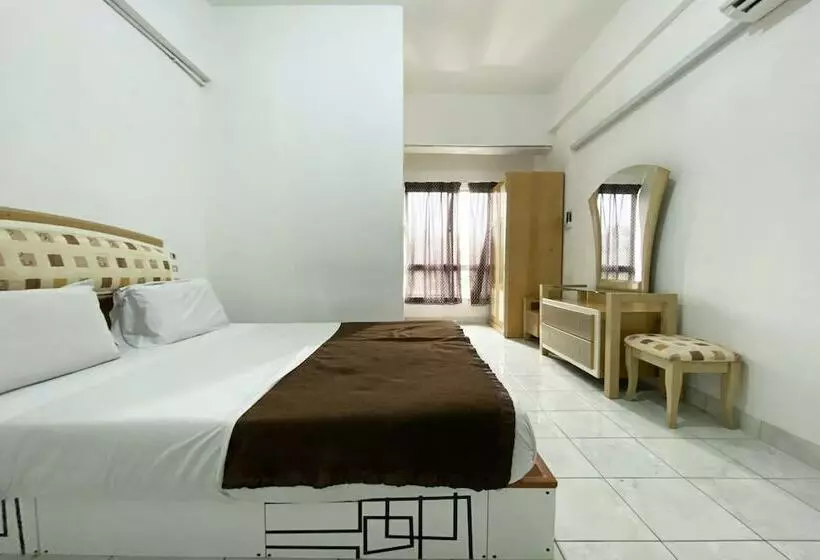 ホテル Oyo 90184 Api Api Guesthouse 533