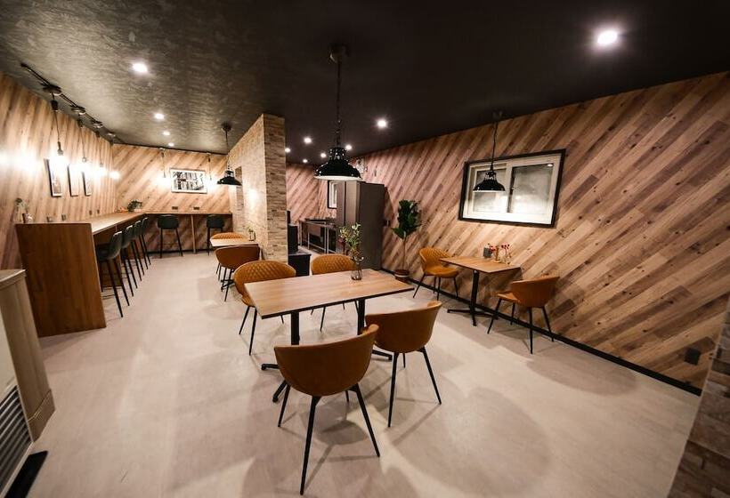 Отель Rusutsu Grand Cabin