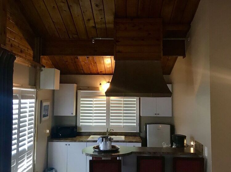 בית מלון כפרי Sunrise Sands