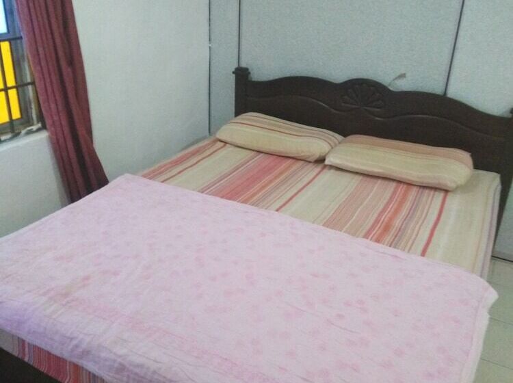 בית מלון כפרי Tyh