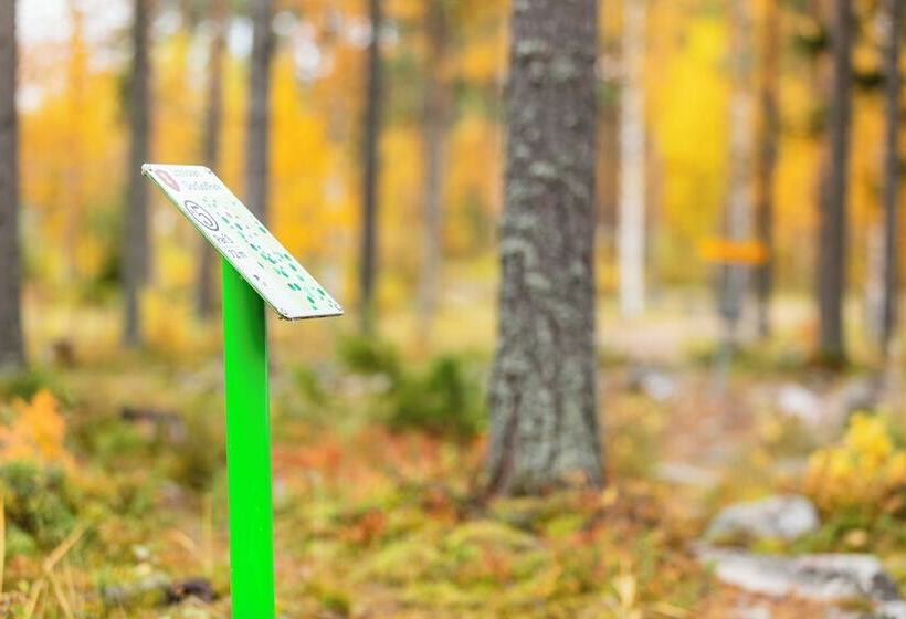 모텔 Lossisaari Tourist Center