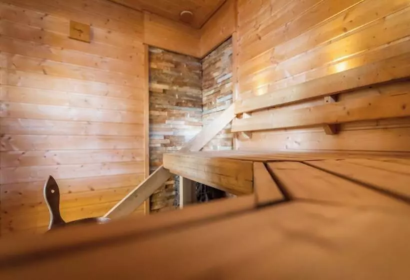 Motelli Lossisaari Tourist Center