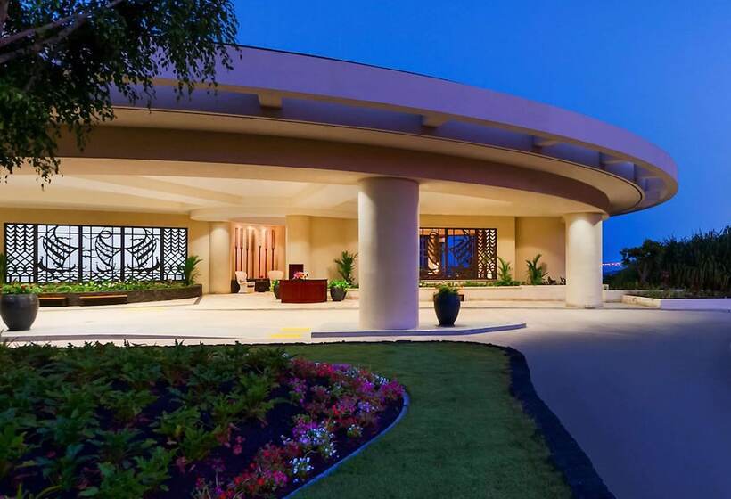 Outrigger Kona Resort And Spa