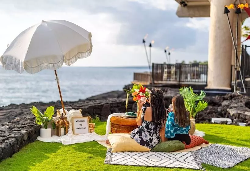 Outrigger Kona Resort And Spa