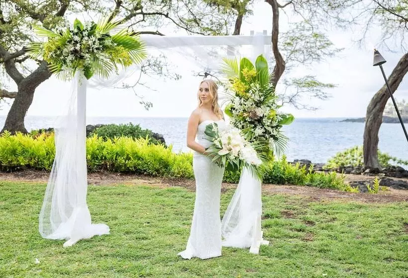 Outrigger Kona Resort And Spa