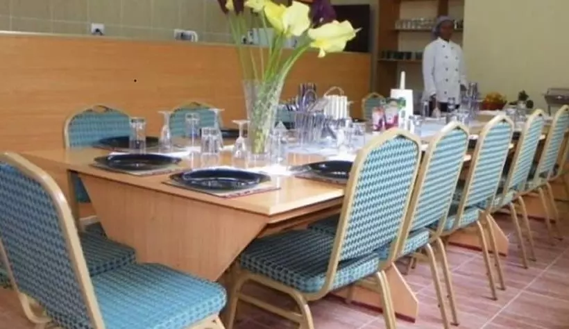 پانسیون Elena Lodge