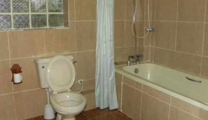 پانسیون Elena Lodge