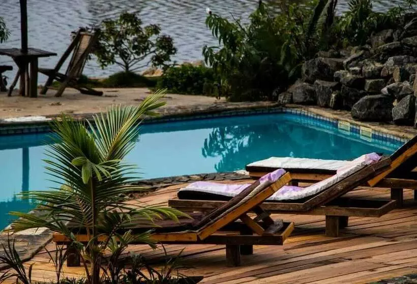 پانسیون Elizabeth Village And Resort