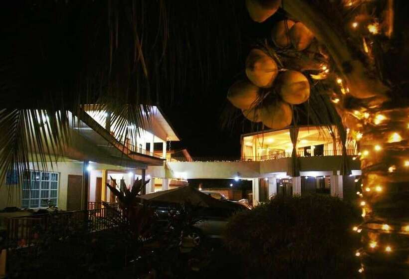 膳宿费 Paloma Guest House & Restaurant