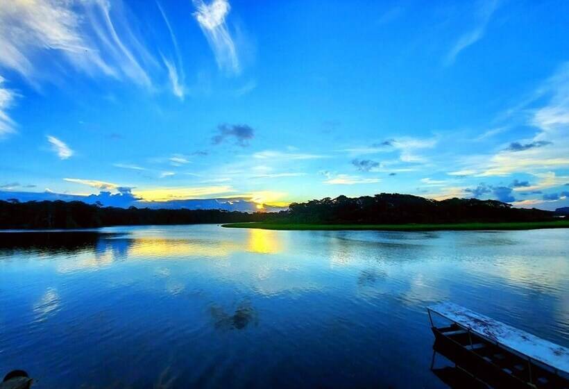 پانسیون Tortuguero Adventures Guesthouse