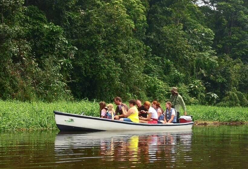 پانسیون Tortuguero Adventures Guesthouse