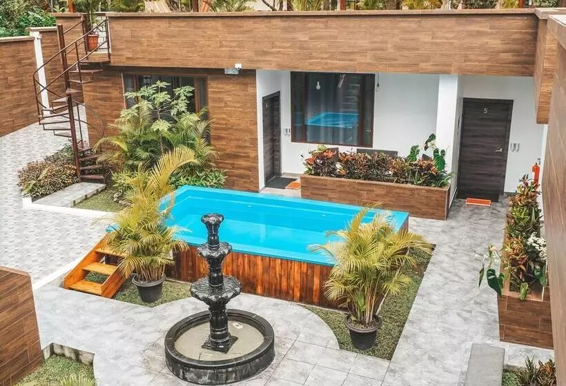 پانسیون Toucan Platinum Suites Apart