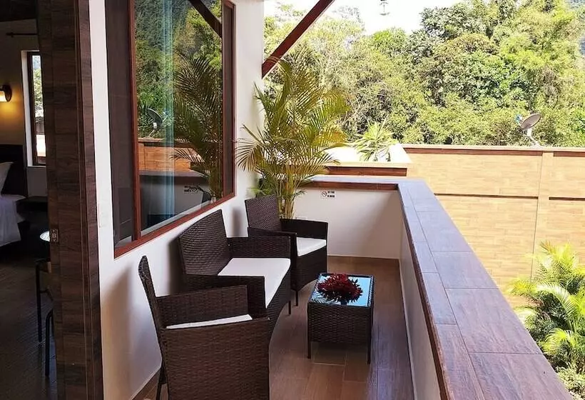 پانسیون Toucan Platinum Suites Apart