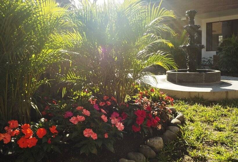 Pension Toucan Platinum Suites Apart