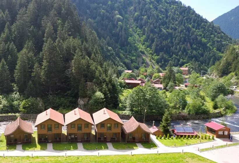 Raha Villa Bungalow