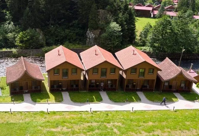 Raha Villa Bungalow