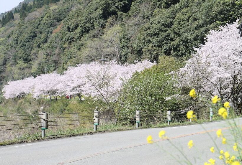 Ryokan Hitoyoshi Onsen Kumamura