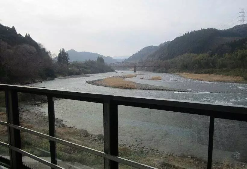 旅館 Hitoyoshi Onsen  Kumamura