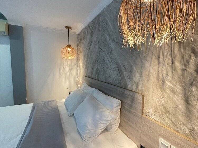 The Jungle Hostel Canggu