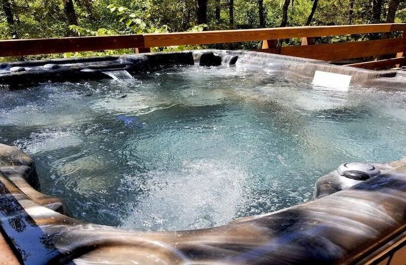 Bear Hollow Cabin With Hot Tub Minutes Away From Beavers Bend State Park And Broken Bow Lake By Reda