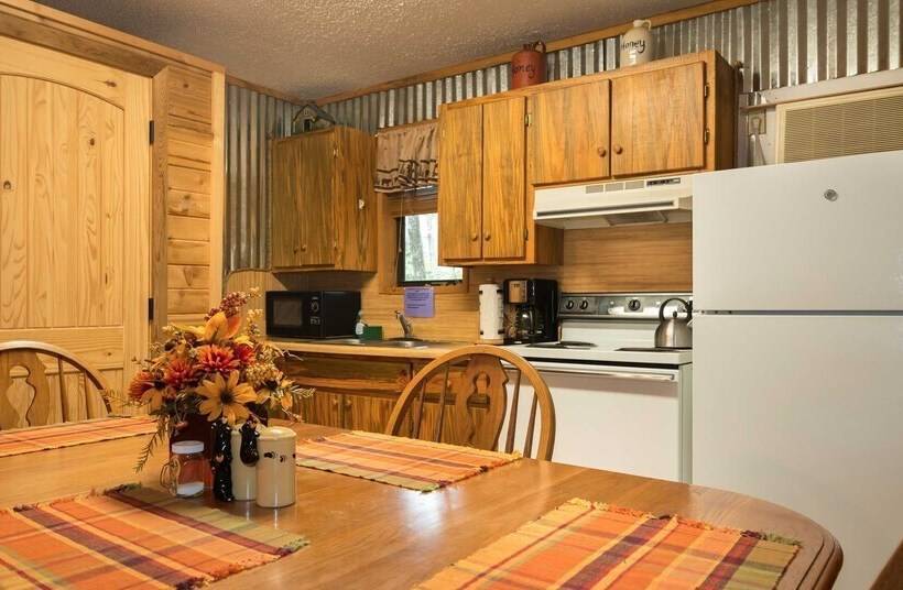 Bear Hollow Cabin With Hot Tub Minutes Away From Beavers Bend State Park And Broken Bow Lake By Reda