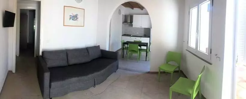 Hostelli Kartibubbo Beach Resort