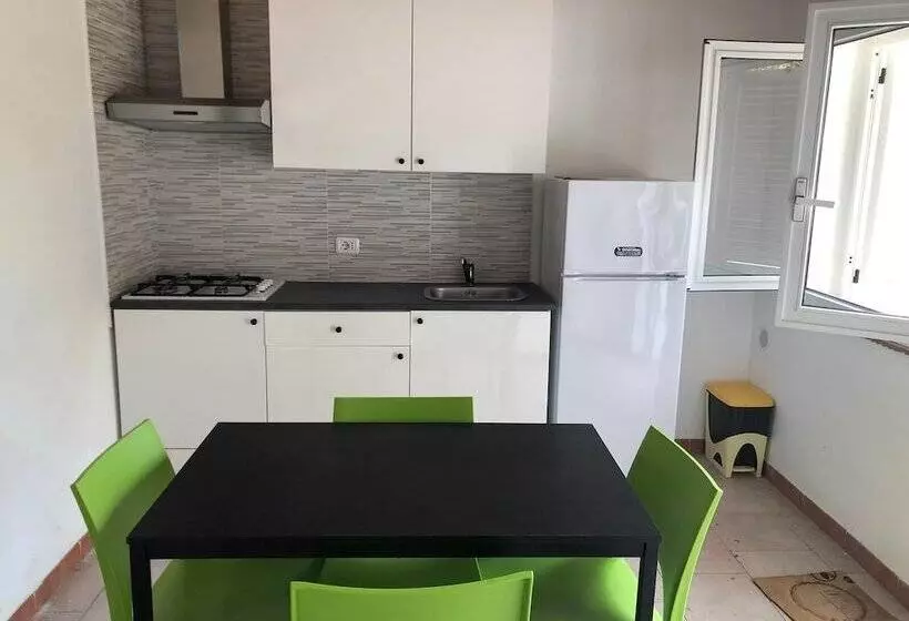 Hostelli Kartibubbo Beach Resort