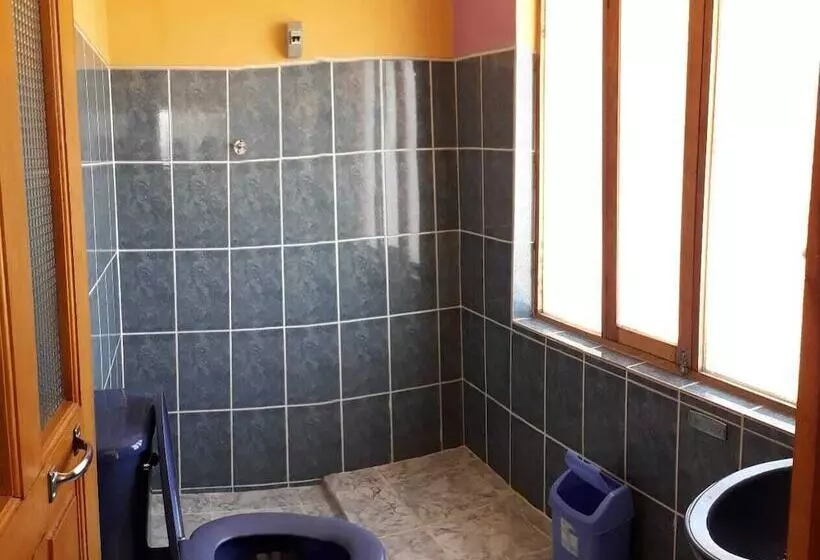 Hostal Tawri