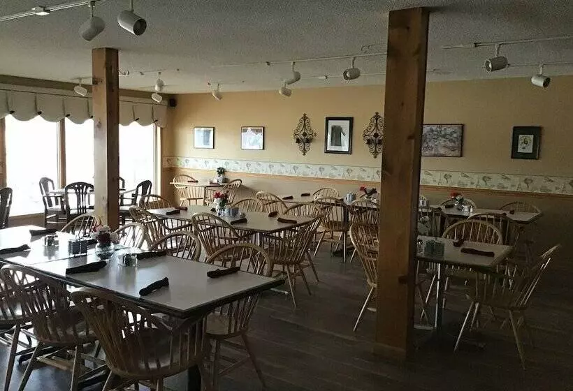 簡易ホテル Windwood Fly In Resort