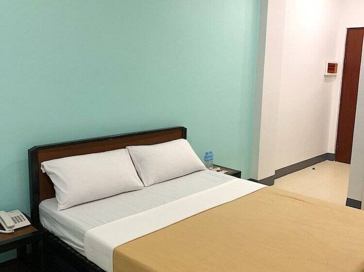 ホテル Apo Reef Travellers