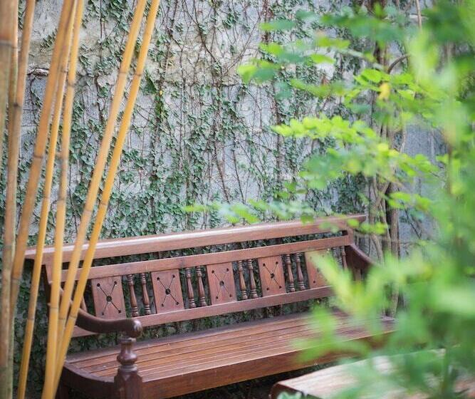 Hotel Cattani S Riverside Home