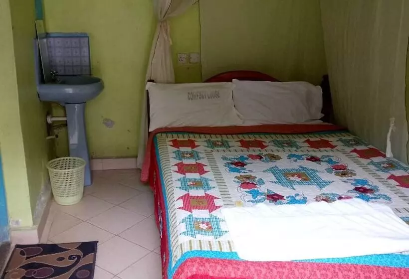 هتل Comfort Lodge