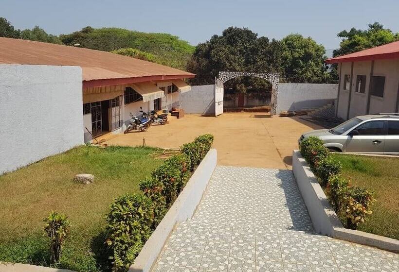 هتل Hôtel Amoitrin