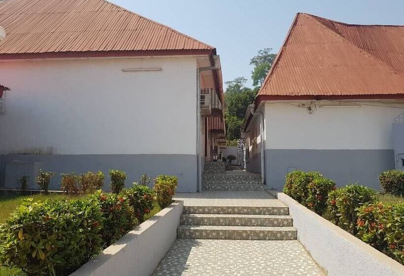 هتل Hôtel Amoitrin