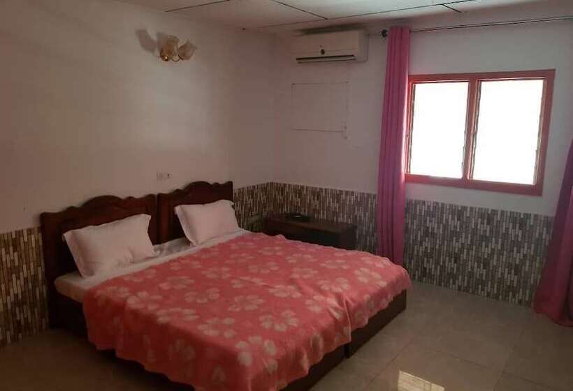 هتل Hôtel Amoitrin