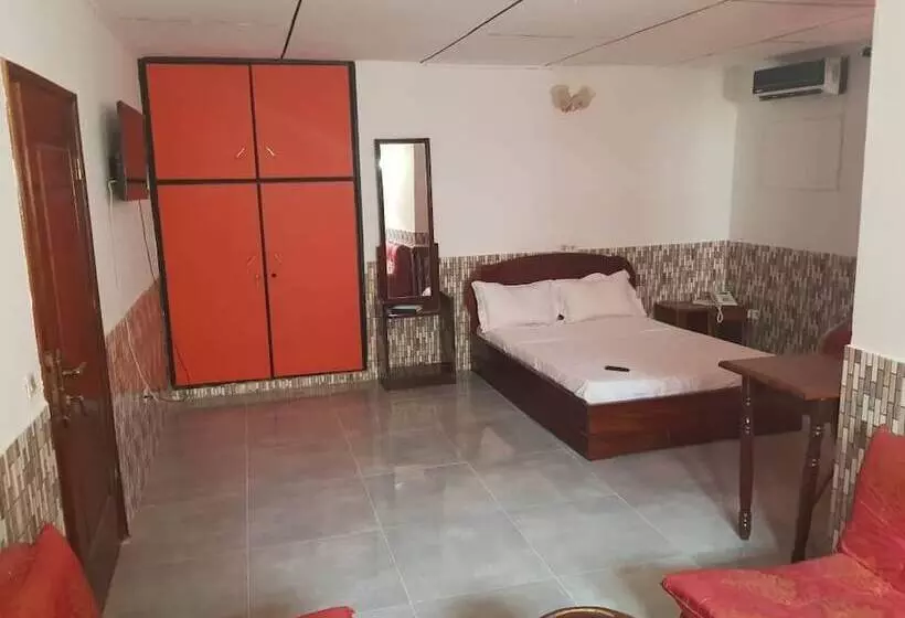 هتل Hôtel Amoitrin