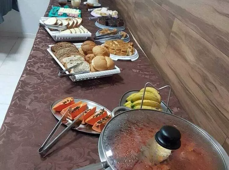 ホテル John S Club