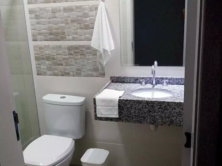 ホテル John S Club