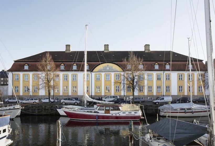 Otel Kanalhuset