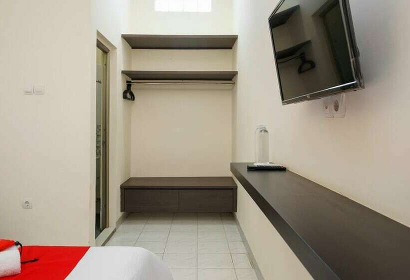 בית מלון כפרי Reddoorz @ Cangkring Street Cirebon