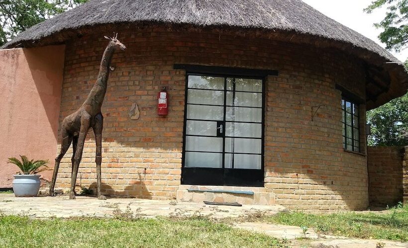 فندق Ruwa River Herbal Clinic & All Inclusive Oasis Spa Resort