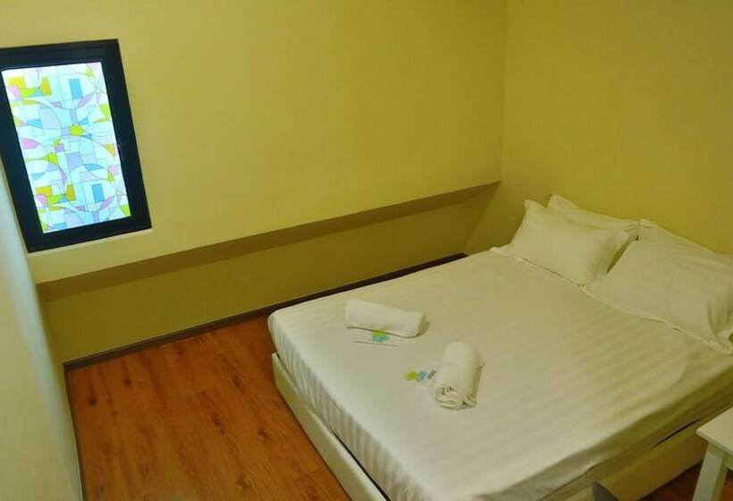 Отель Treasure Inn